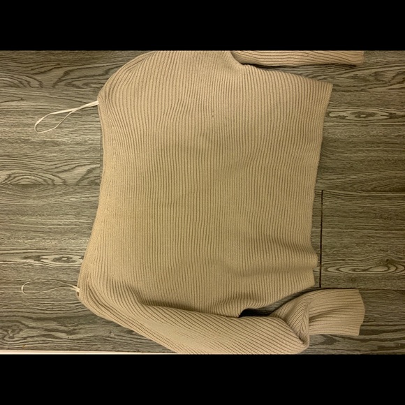 Cropped sweater - Picture 2 of 3